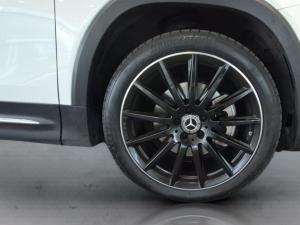 Mercedes-Benz GLB GLB220d 4Matic AMG Line - Image 16