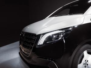 Mercedes-Benz V-Class V300d Avantgarde - Image 17