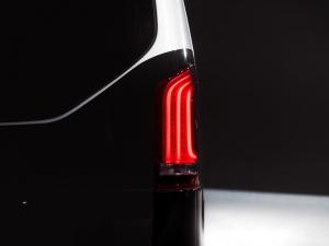 Mercedes-Benz V-Class V300d Avantgarde - Image 21