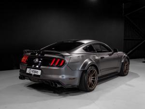 Ford Mustang 5.0 GT fastback auto - Image 11