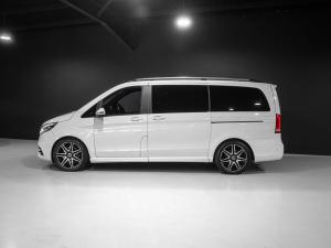 Mercedes-Benz V-Class V300d Avantgarde AMG Line - Image 7