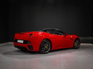 Ferrari California California - Image 25