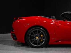 Ferrari California California - Image 29