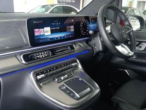 Mercedes-Benz V-Class V300d Exclusive - Image 11