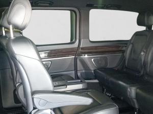 Mercedes-Benz V-Class V220d Avantgarde AMG Line - Image 14