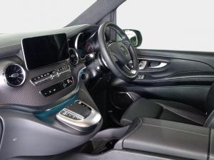 Mercedes-Benz V-Class V300d Exclusive - Image 17