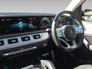 Mercedes-Benz GLE GLE300d 4Matic - Image 13