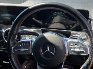 Mercedes-Benz GLB GLB220d 4Matic Progressive - Image 11