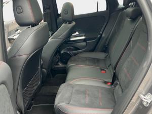 Mercedes-Benz GLA GLA200 Progressive - Image 15