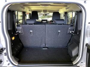 Suzuki Jimny 1.5 GLX AllGrip 5-door auto - Image 15