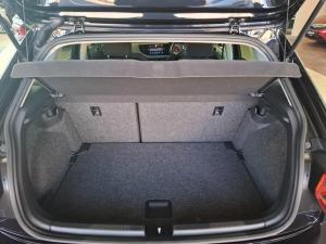 Volkswagen Polo hatch 1.0TSI Comfortline - Image 18