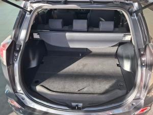 Toyota RAV4 2.0 GX auto - Image 16