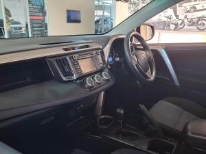 Toyota RAV4 2.0 GX auto - Image 21