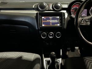 Suzuki Swift 1.2 GLX manual - Image 10