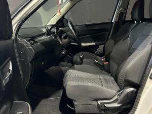 Suzuki Swift 1.2 GLX manual - Image 15