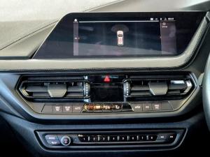 BMW 1 Series 118i - Image 18