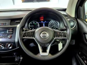 Nissan Navara 2.5DDTi double cab SE Plus manual - Image 14