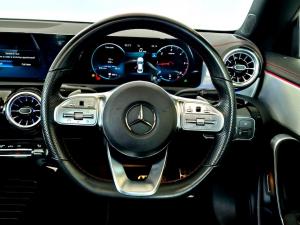 Mercedes-Benz CLA CLA220d Progressive - Image 16
