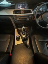 BMW 3 Series 320i - Image 11