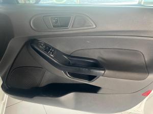 Ford Fiesta 5-door 1.0T Ambiente auto - Image 9