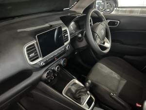 Hyundai Venue 1.2 Premium - Image 7