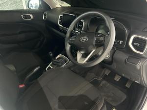 Hyundai Venue 1.2 Premium - Image 8