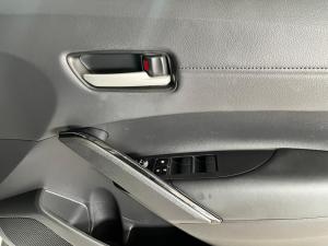 Toyota Corolla Cross 1.8 Hybrid GR-Sport - Image 6