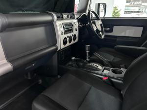 Toyota FJ Cruiser FJ Cruiser - Image 12