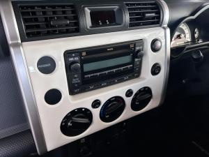 Toyota FJ Cruiser FJ Cruiser - Image 16