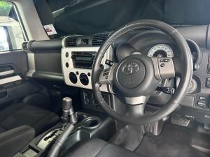Toyota FJ Cruiser FJ Cruiser - Image 18