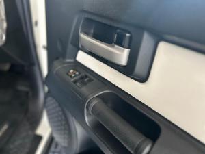 Toyota FJ Cruiser FJ Cruiser - Image 6