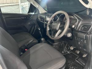 Isuzu D-Max 1.9TD single cab - Image 11