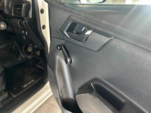 Isuzu D-Max 1.9TD single cab - Image 7