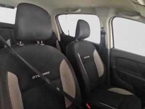 Renault Sandero 66kW turbo - Image 15