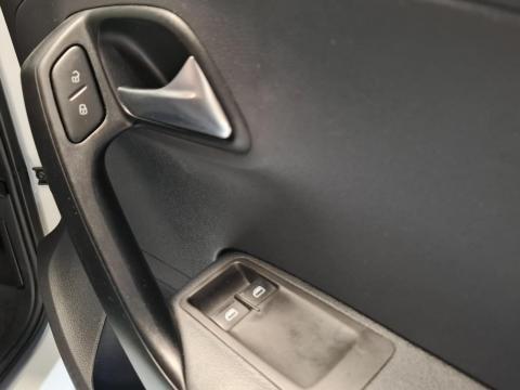 Image Volkswagen Polo Vivo hatch 1.4 Trendline