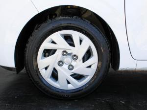 Hyundai Grand i10 1.0 Premium hatch - Image 12