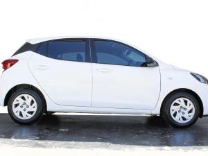 Hyundai Grand i10 1.0 Premium hatch - Image 8