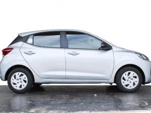 Hyundai Grand i10 1.0 Premium hatch - Image 11