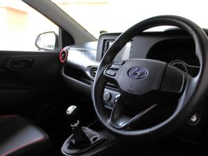 Hyundai Grand i10 1.0 Premium hatch - Image 14