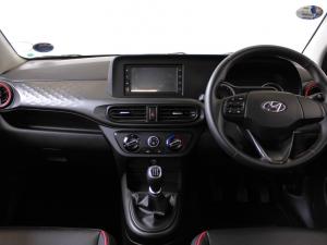Hyundai Grand i10 1.0 Premium hatch - Image 15