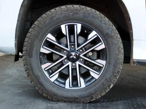 Mitsubishi Pajero Sport 2.4DI-D 4x4 Exceed - Image 11