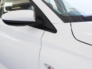 Hyundai i20 1.2 Premium - Image 9