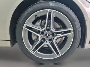 Mercedes-Benz C-Class C200 - Image 20