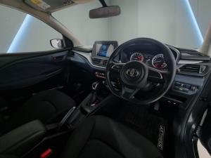 Toyota Starlet 1.5 XS auto - Image 13