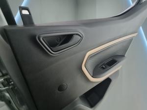 Renault Kiger 1.0 Zen auto - Image 17