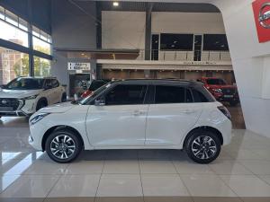 Suzuki Swift 1.2 GLX auto - Image 8