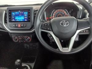 Toyota Vitz 1.0 XR manual - Image 11