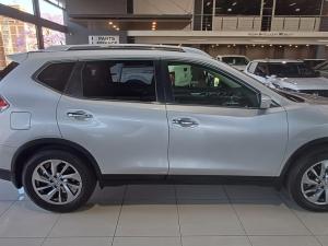 Nissan X-Trail 2.0 XE - Image 8