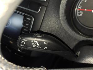 Volkswagen Polo sedan 1.6 Comfortline - Image 19