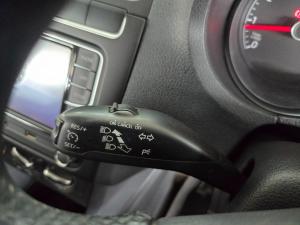 Volkswagen Polo sedan 1.6 Comfortline - Image 20